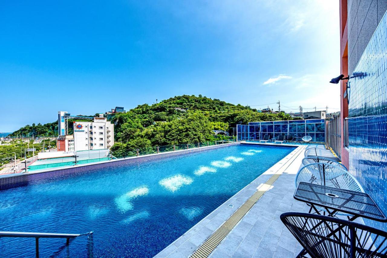 Hs Tourist Hotel Yeosu Bagian luar foto