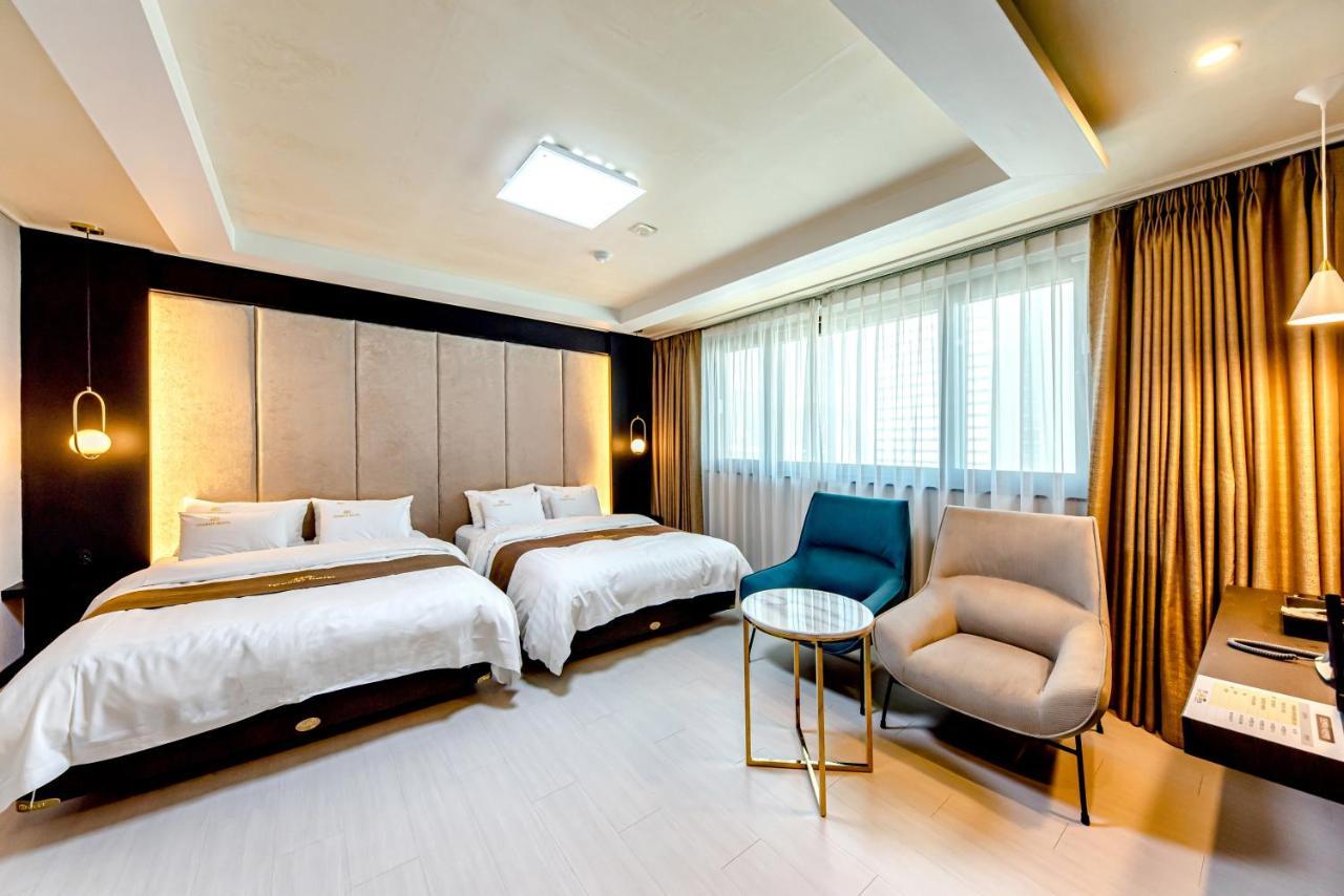 Hs Tourist Hotel Yeosu Bagian luar foto