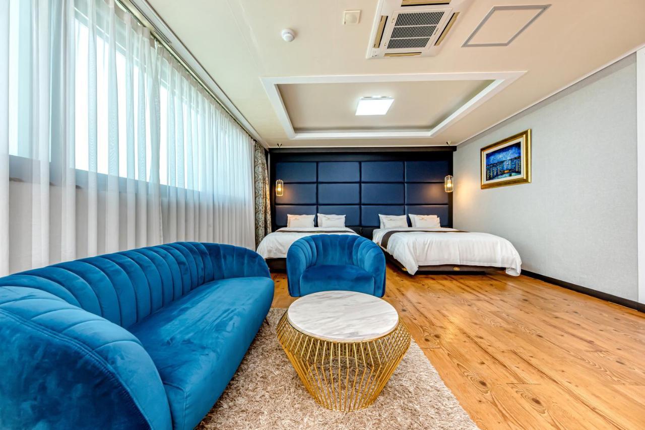 Hs Tourist Hotel Yeosu Bagian luar foto