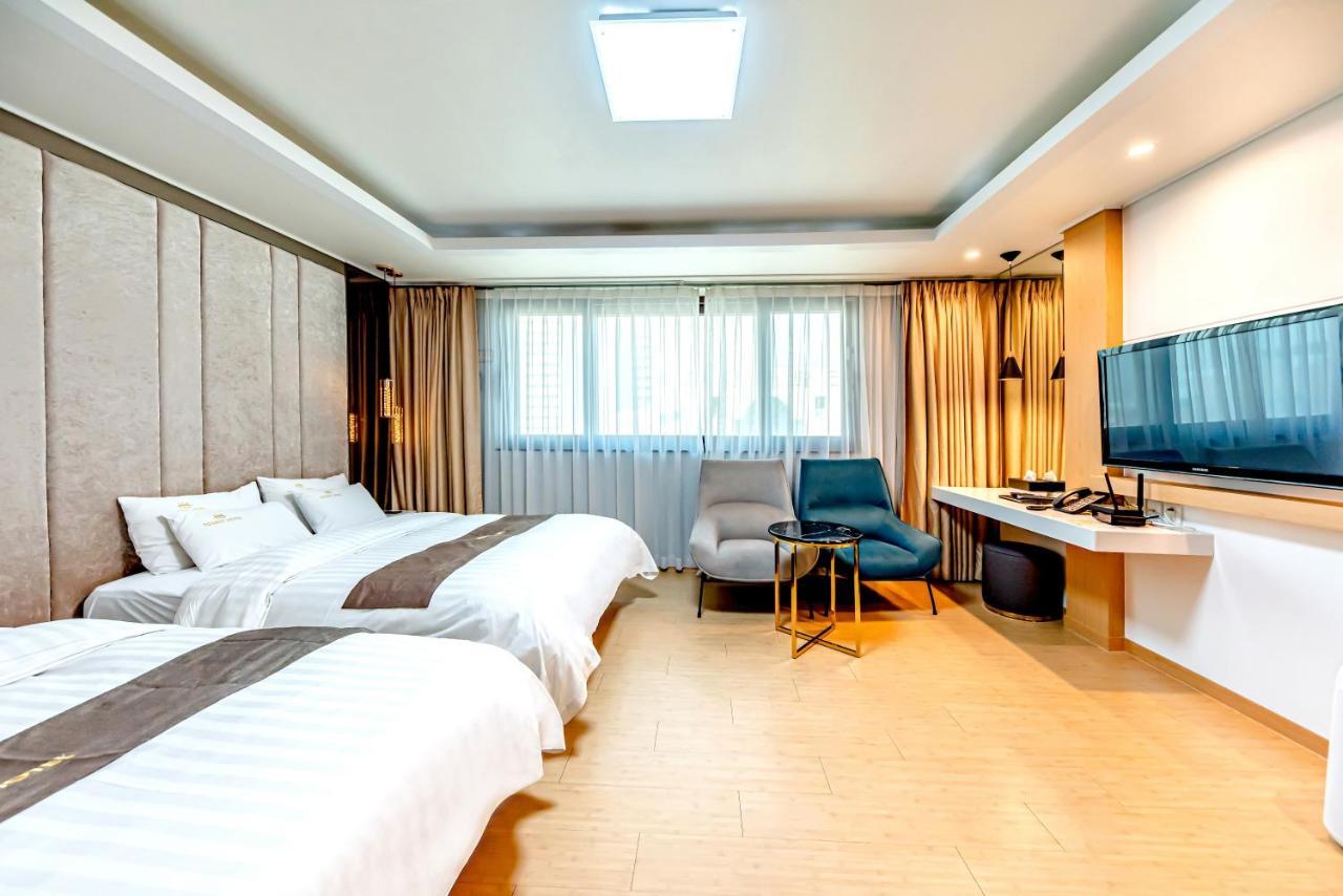 Hs Tourist Hotel Yeosu Bagian luar foto