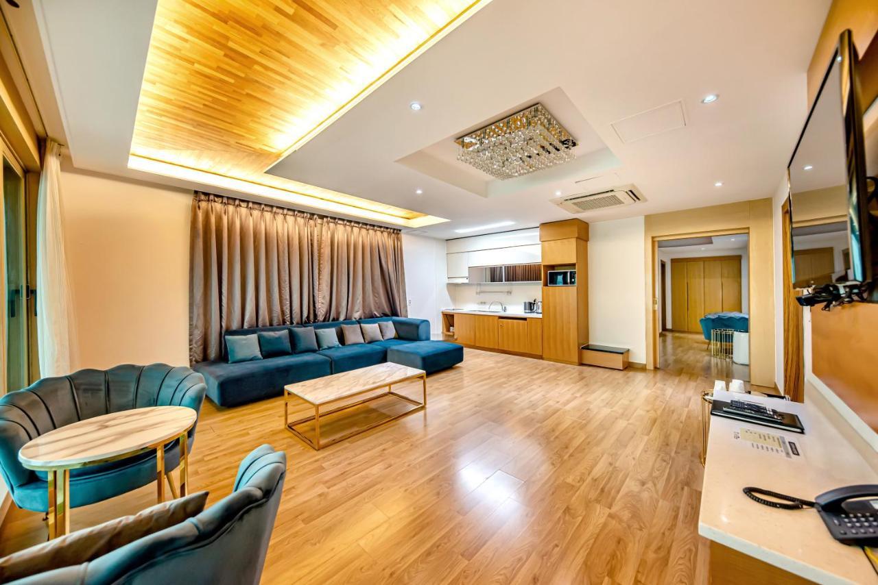 Hs Tourist Hotel Yeosu Bagian luar foto
