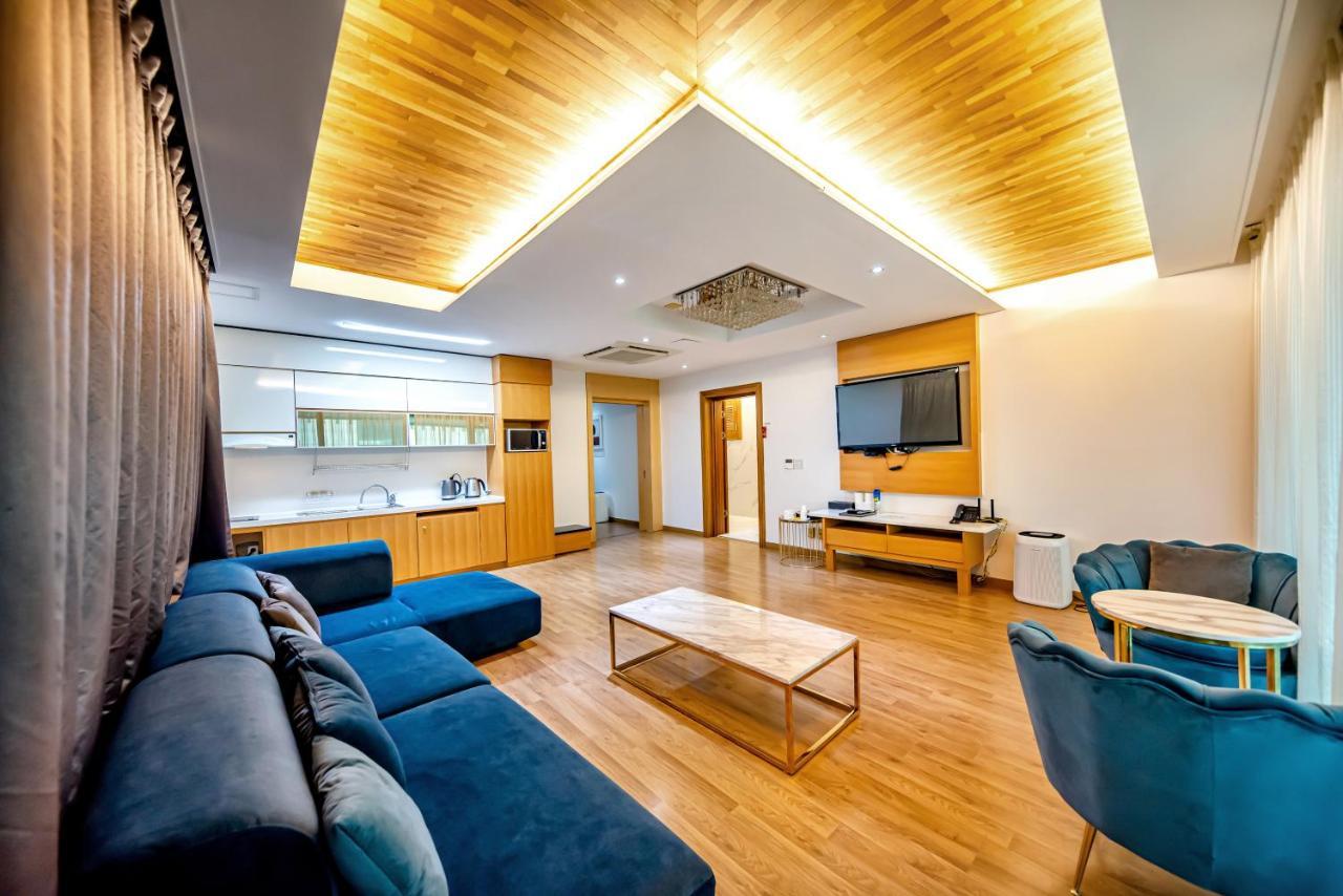 Hs Tourist Hotel Yeosu Bagian luar foto