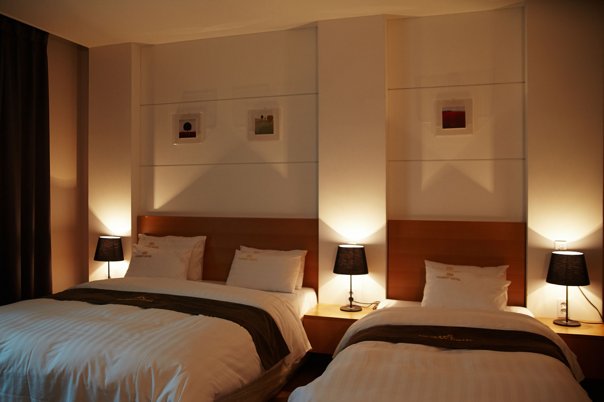 Hs Tourist Hotel Yeosu Bagian luar foto