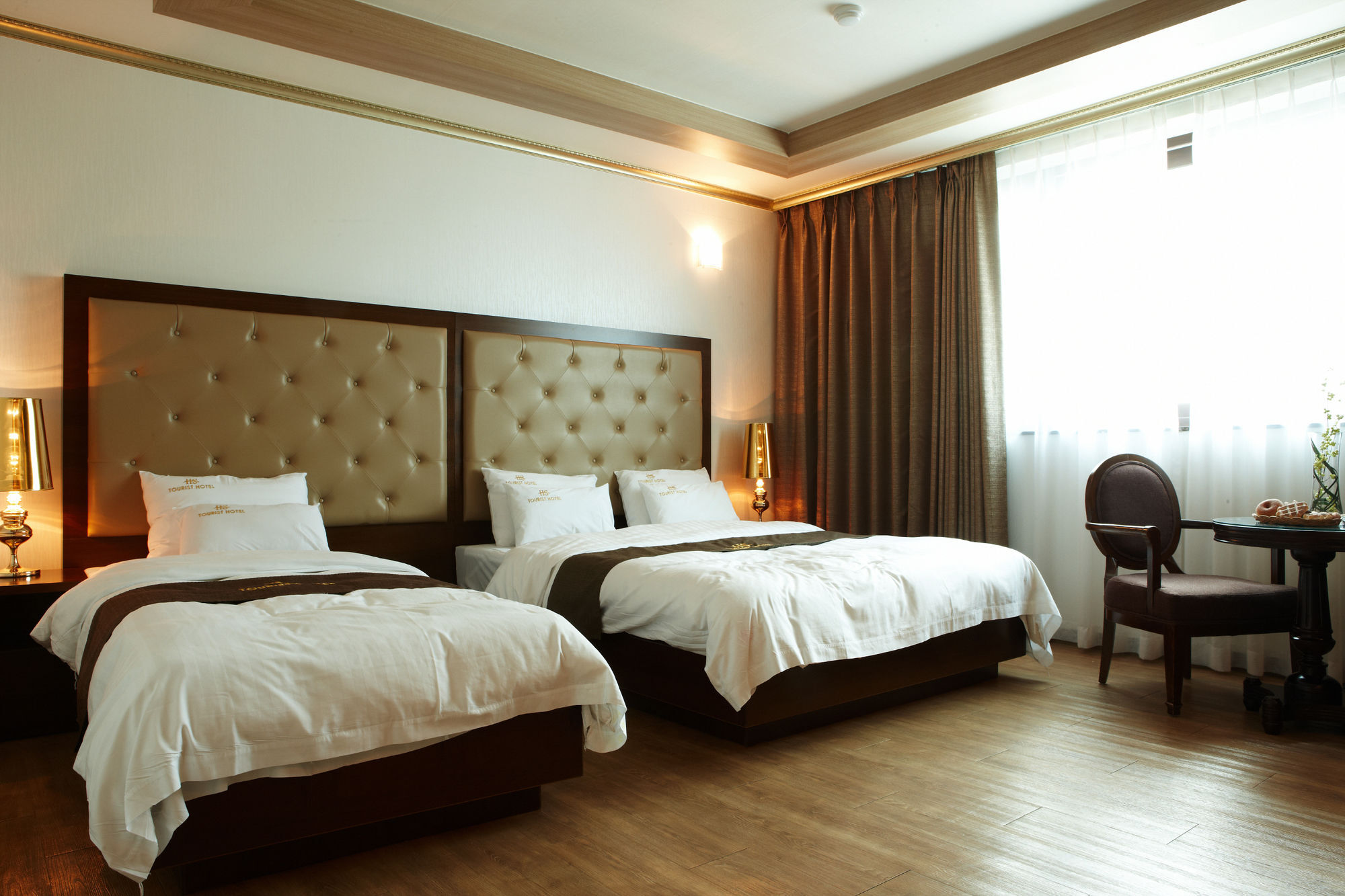 Hs Tourist Hotel Yeosu Bagian luar foto