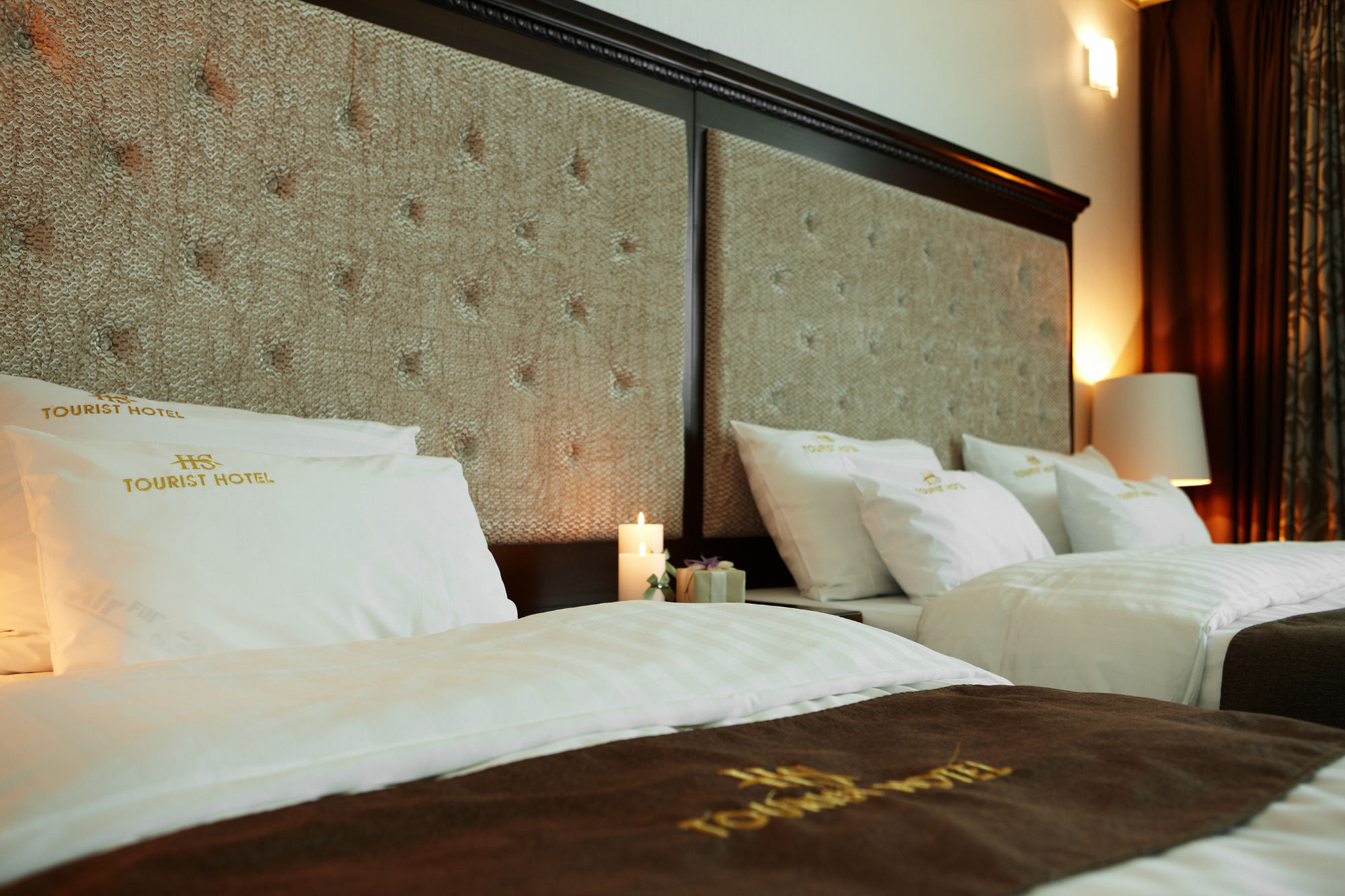 Hs Tourist Hotel Yeosu Bagian luar foto